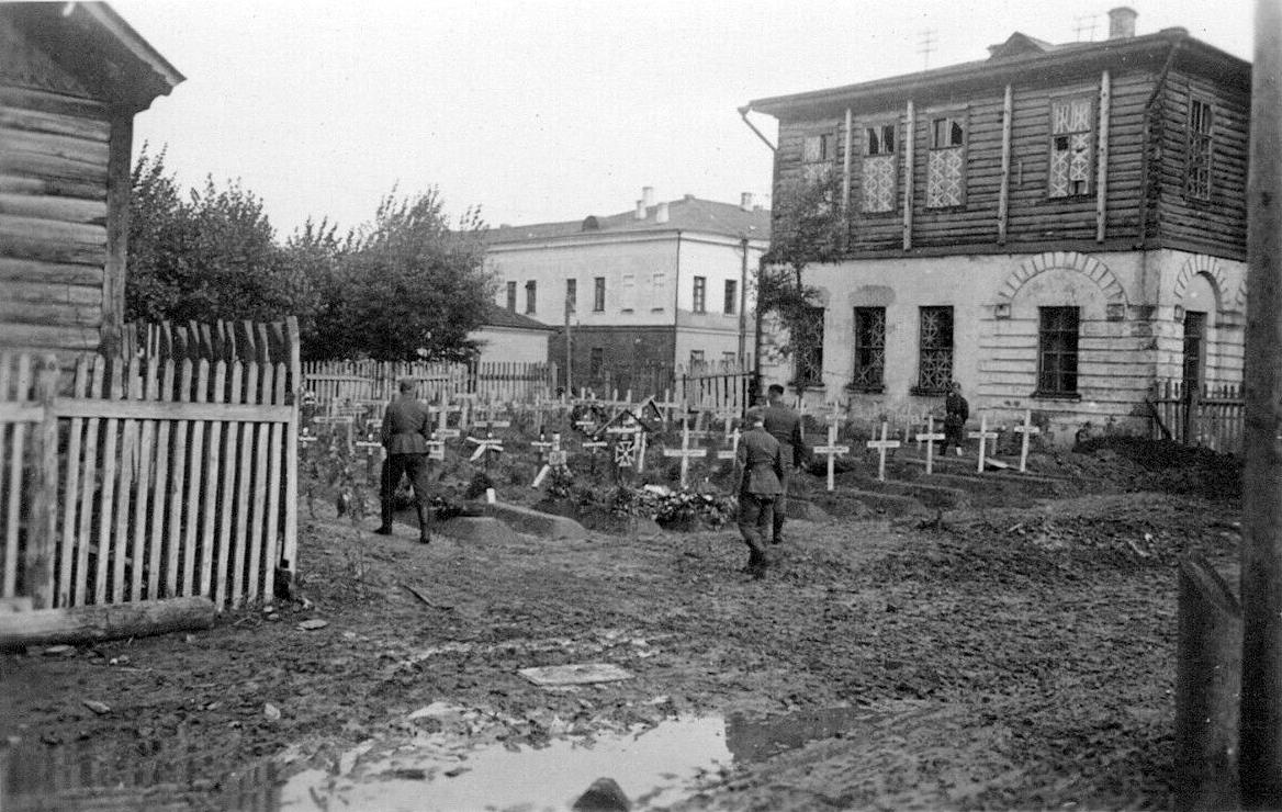 Foto Wehrmacht Gräber Kreuze Polen Russland 1941-42.jpg