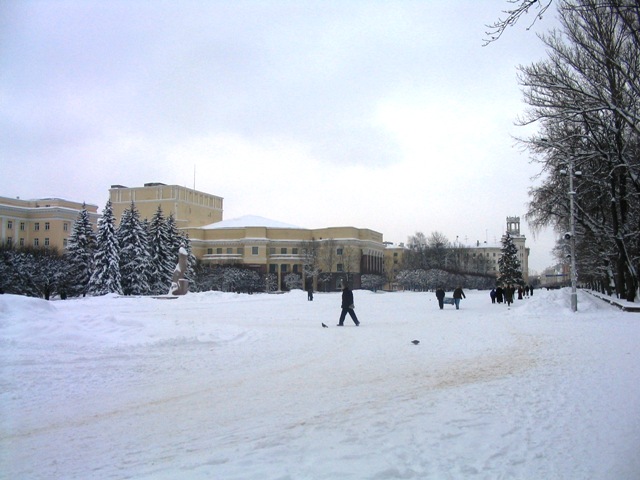 Смоленск пл.Ленина 2004 зима веб.JPG