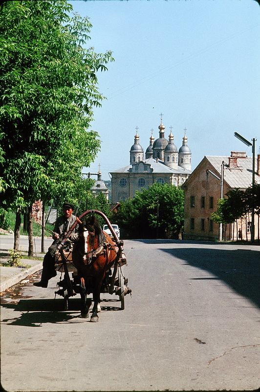 0_6820e_888a07fa_XL.jpgИзвозчик в Смоленске образца 1964 года.jpg