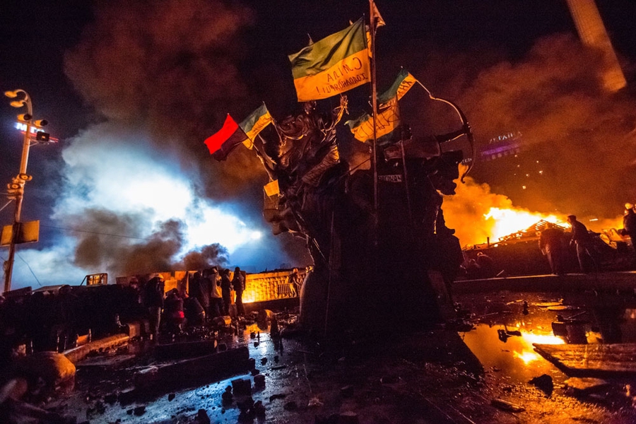 110293857_large_Kiev2014_18_fevralya_Foto_Andrey_SteninRIA_Novosti.jpg