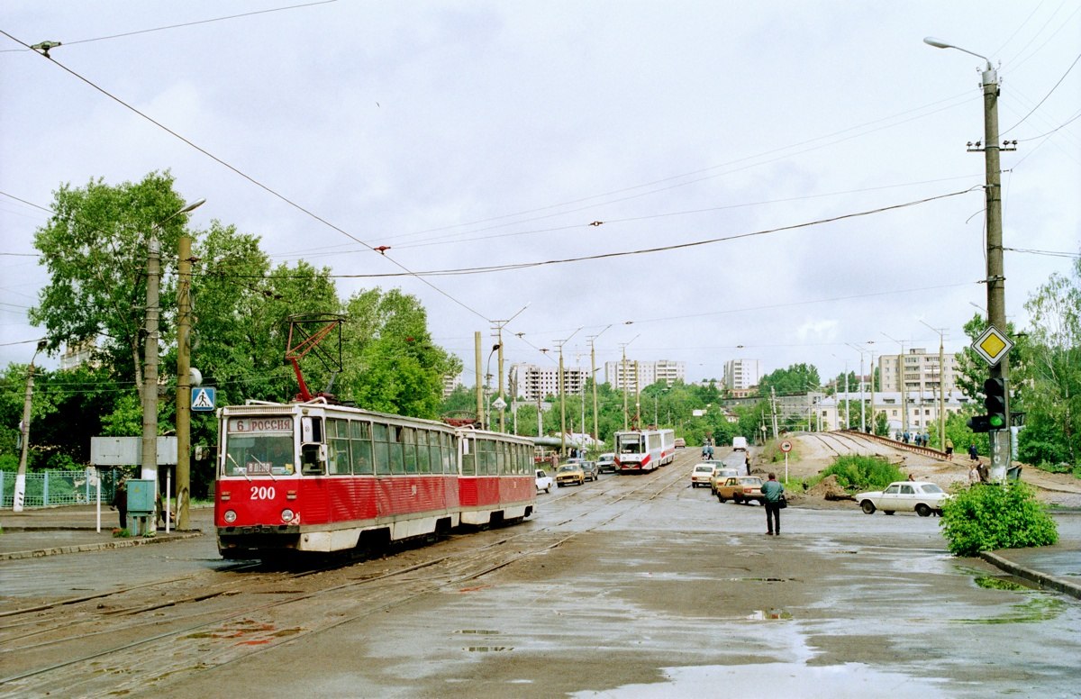 Пятницкий путепровод 1994 год.jpg