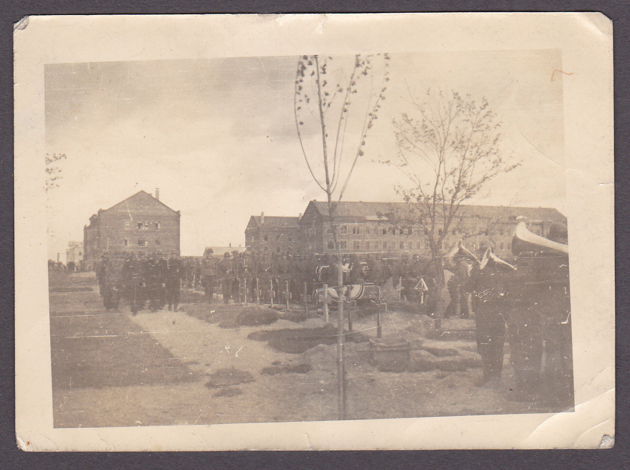 Beisetzung auf Heldenfriedhof in Smolensk.JPG