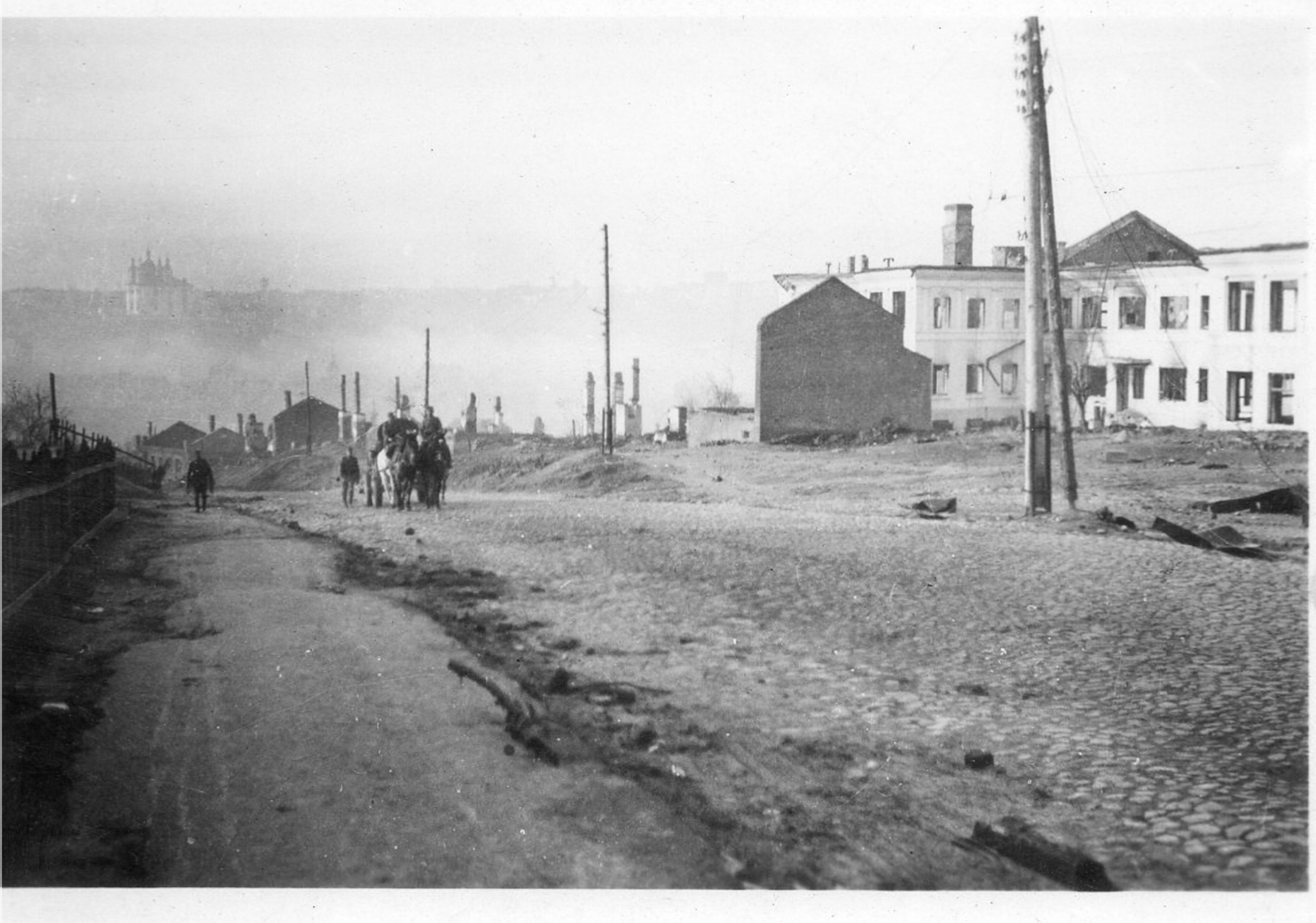 Infanterie Regiment IR 173 Smolensk Russland Ostfront Zerstörung Pferdewagen.jpg