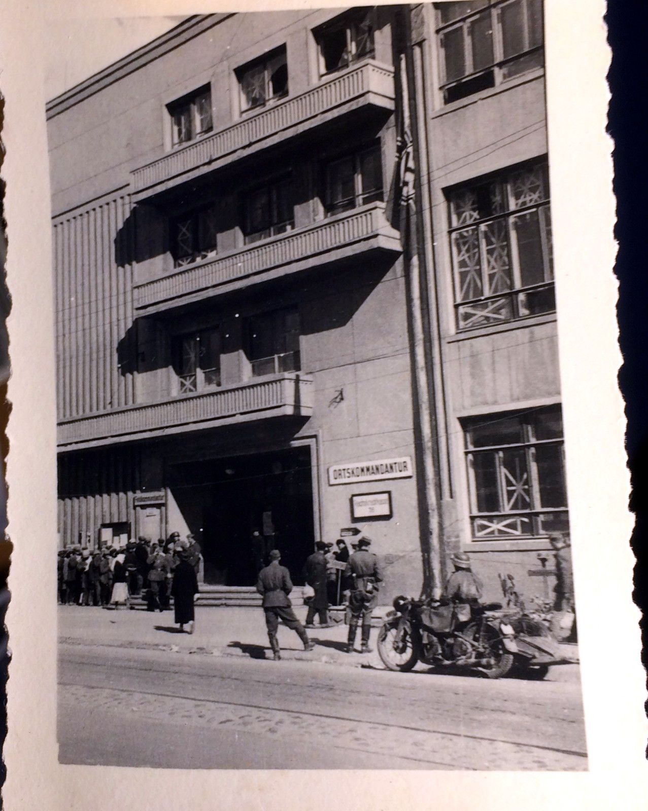 Foto, Inf.R.453, Smolensk,, Ortskommandantur, Rußland 1941.jpg