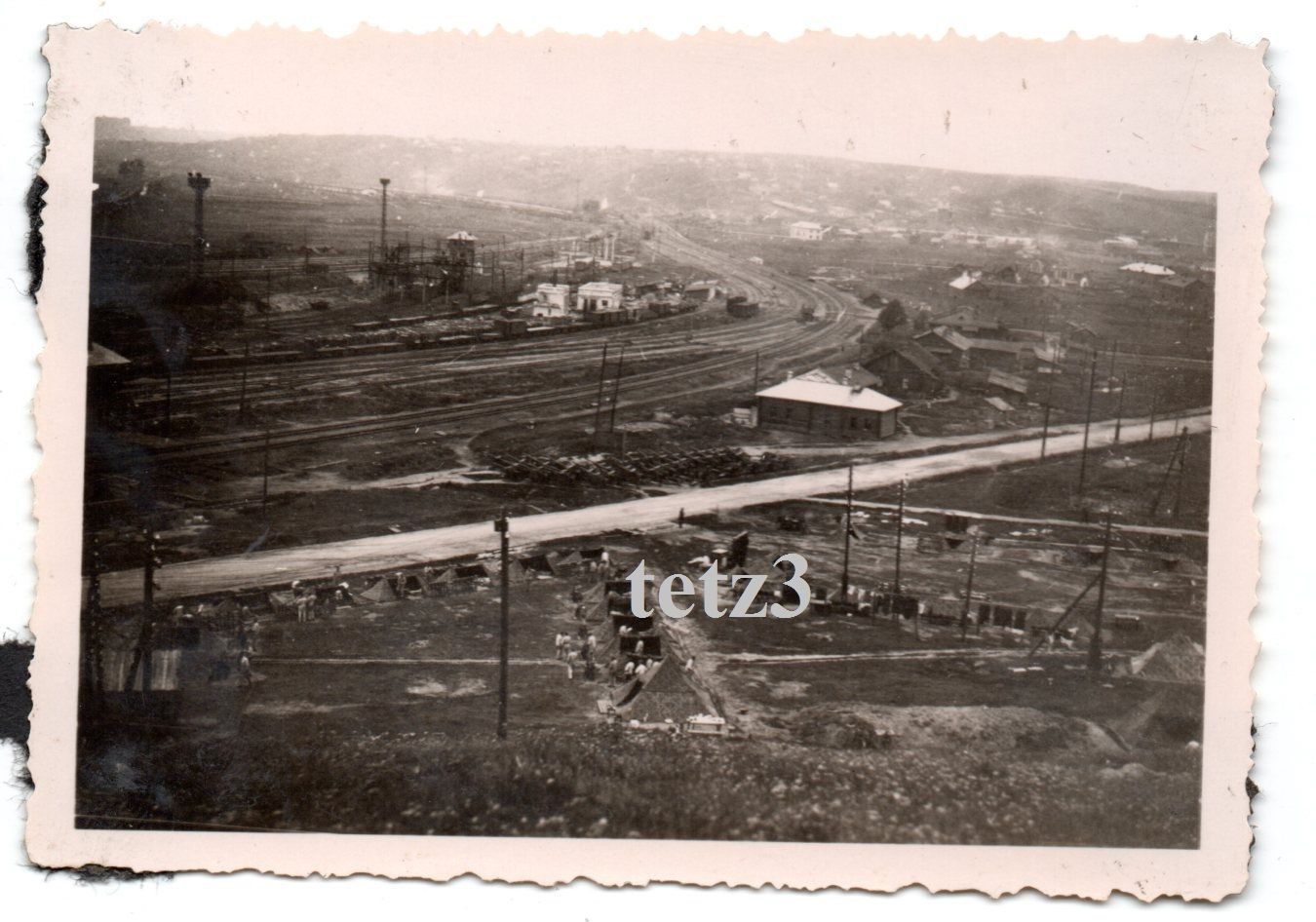 Russland Kolodja Bahnhof Zug Eisenbahn Zelt Tarn Camo Lager Soldaten.jpg