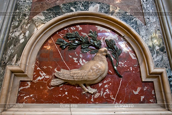 4783869-dove-in-basilica.jpg