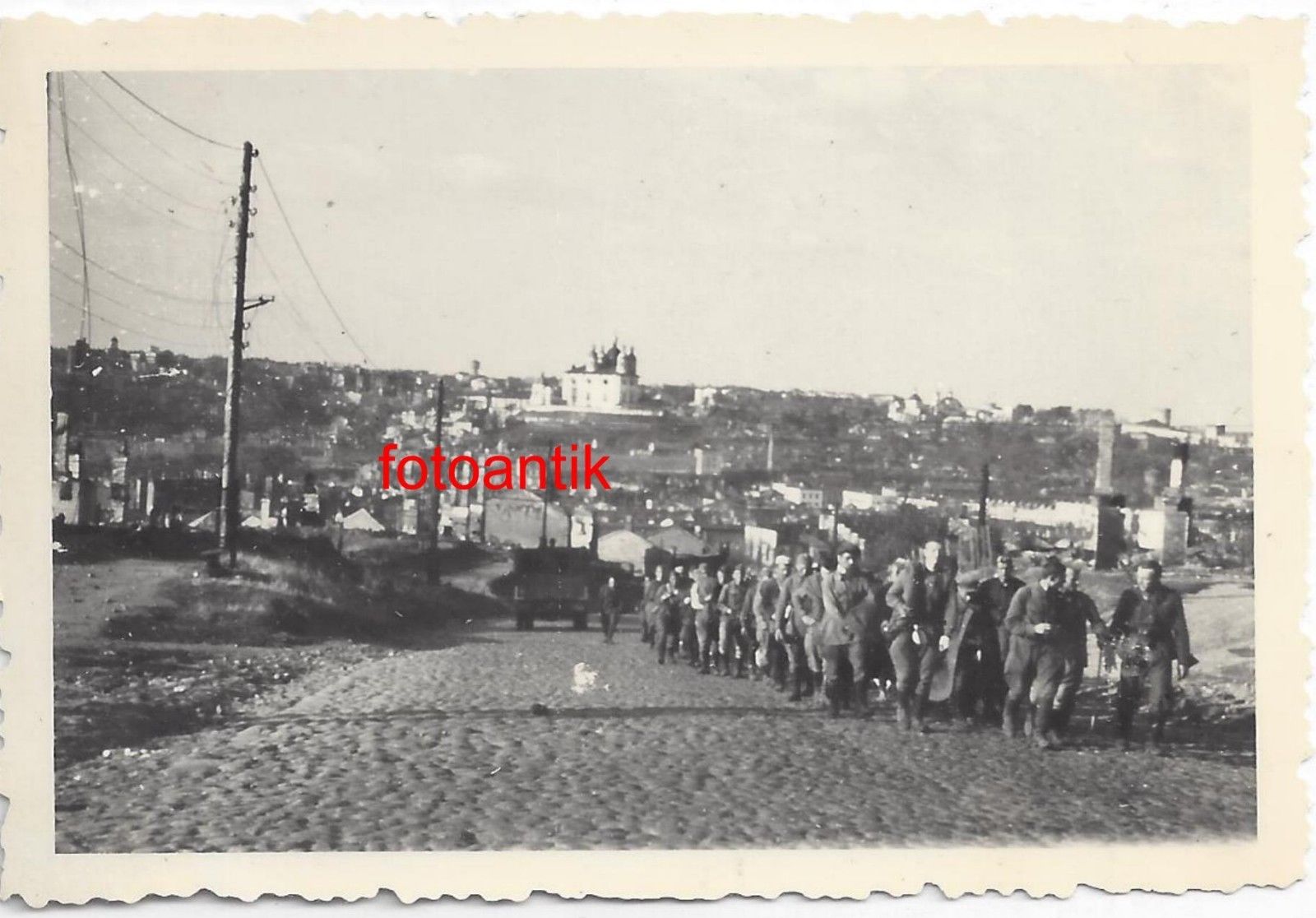 Foto-Ostfront-russische-Stadt-Smolensk-Kirche-Kathedrale-gefangene.jpg